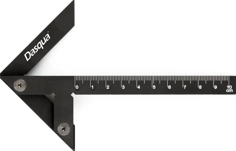 Keskiöimiskulma