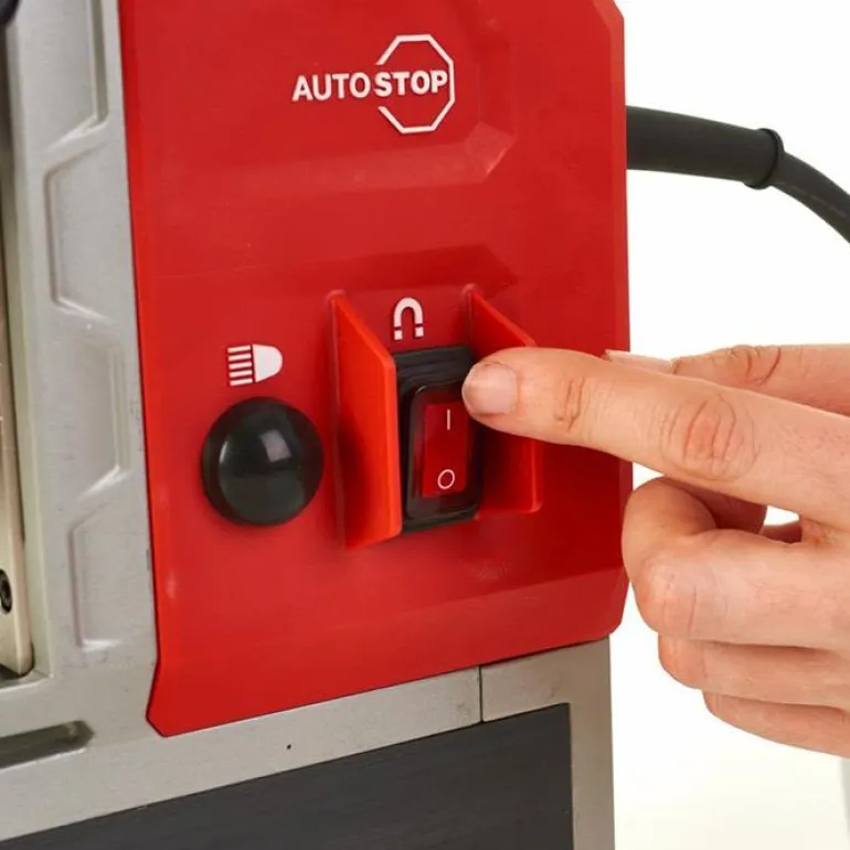 Magneettiporakone
